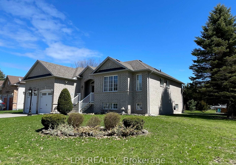 1-bay-court-wasaga-beach-ontario-s12879776