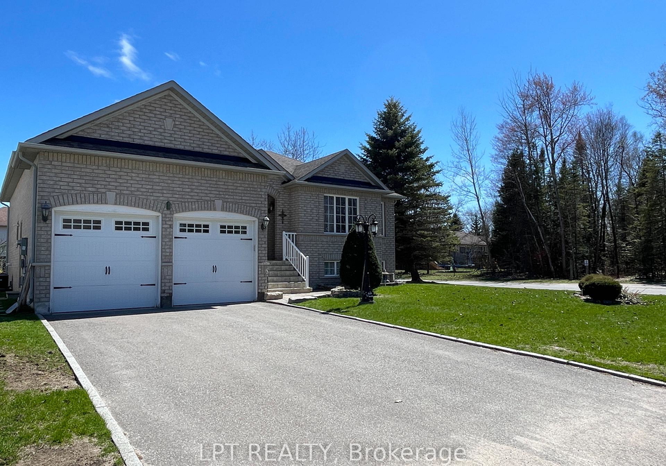 1-bay-court-wasaga-beach-ontario-s12879776