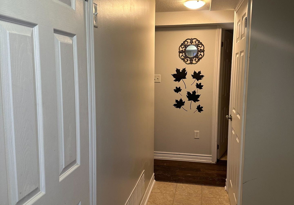 8goodwin-drive-barrie-ontario-s12884132