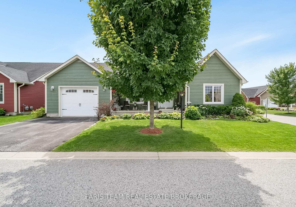 1-bay-moorings-boulevard-penetanguishene-ontario-s12885784