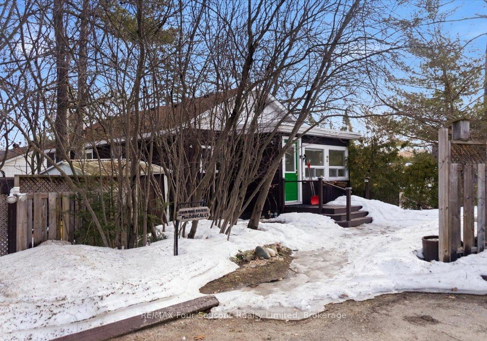220-old-mosley-street-wasaga-beach-ontario-s12887142