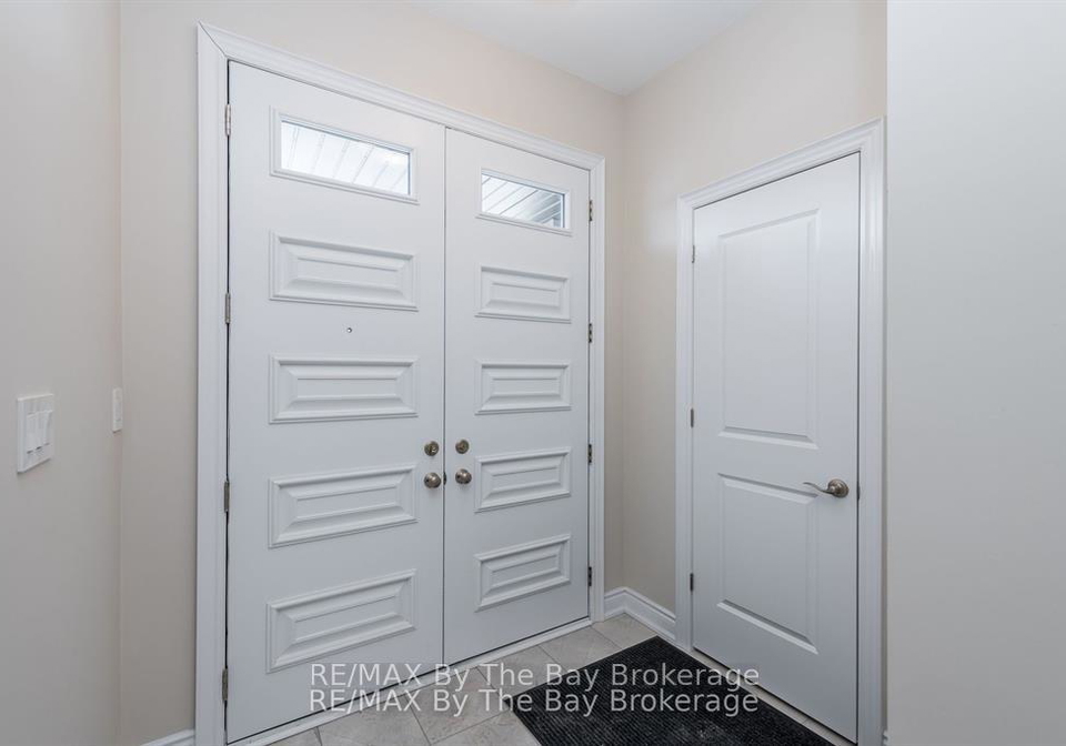 3-periwinkle-road-springwater-ontario-s12888928