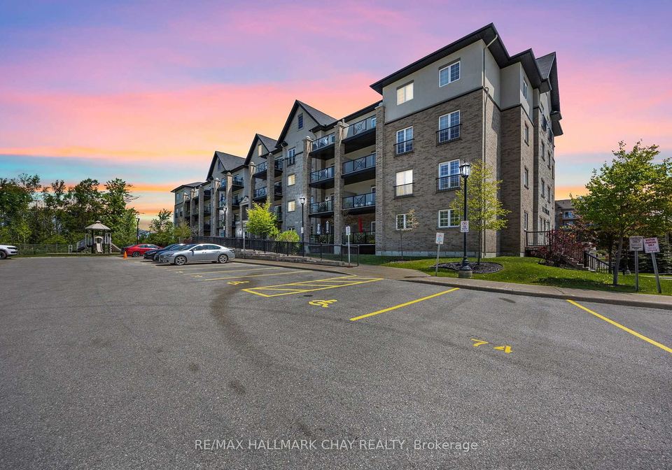 40-ferndale-drive-s-barrie-ontario-s12889566