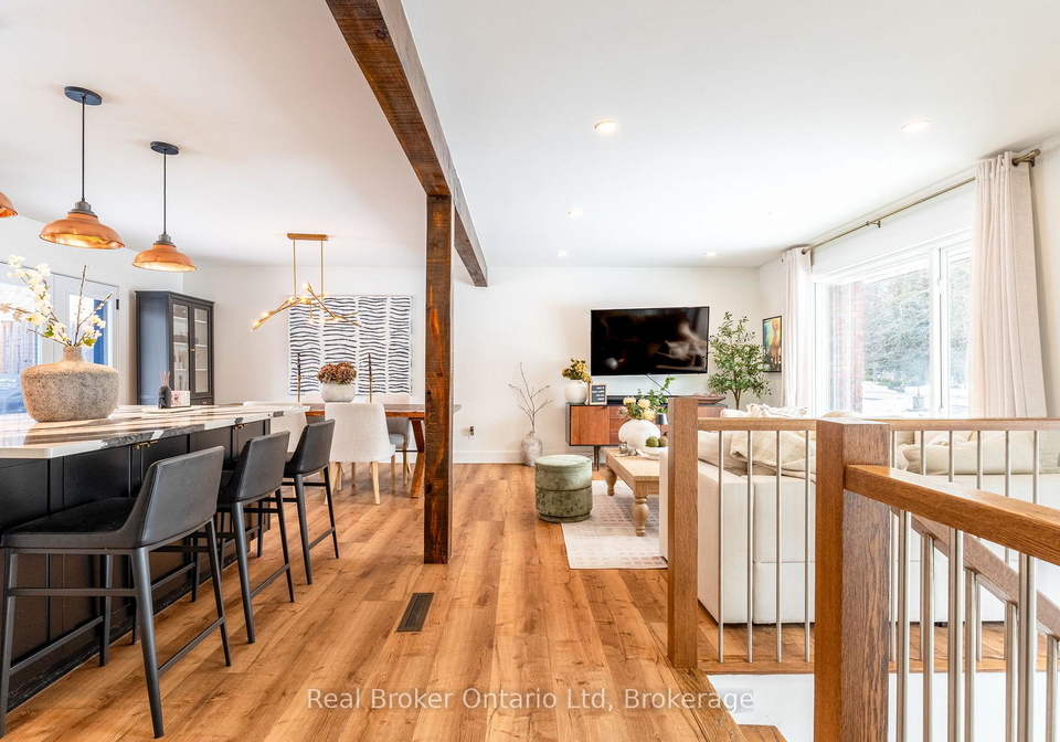 3922-horseshoe-valley-road-w-springwater-ontario-s12890812