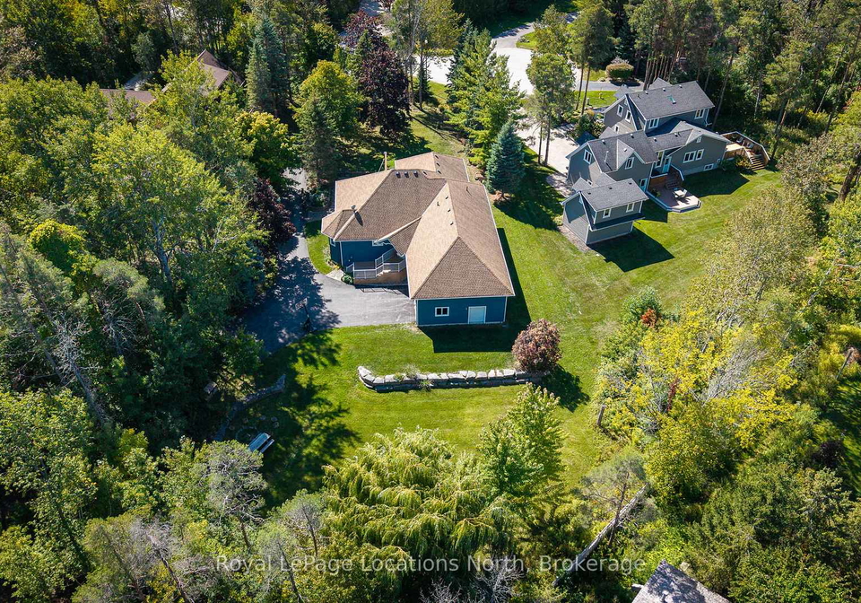 9-georgian-court-collingwood-ontario-s12891196