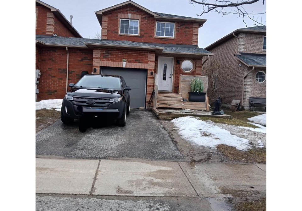 135-raymond-crescent-barrie-ontario-s12891318
