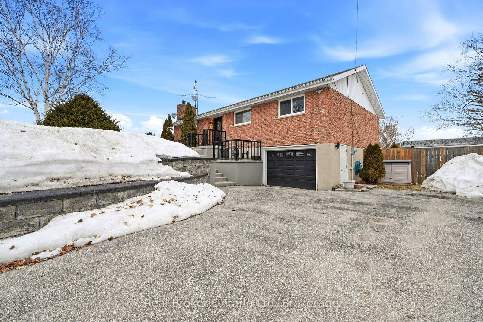 8271-93-highway-tiny-ontario-s12891926