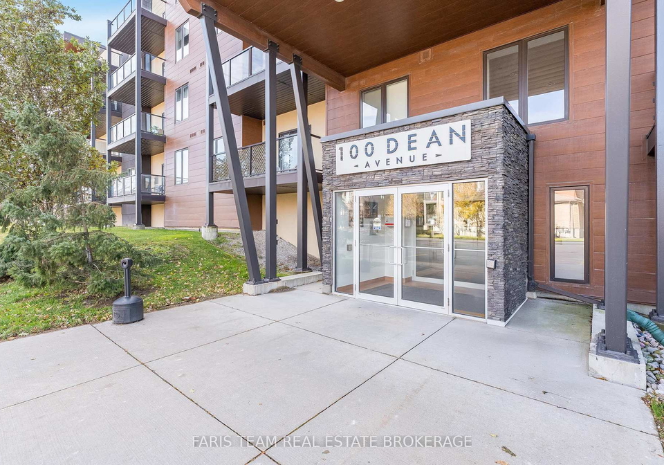 100-dean-avenue-barrie-ontario-s12893384