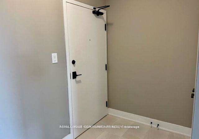 8-culinary-lane-barrie-ontario-s12894582