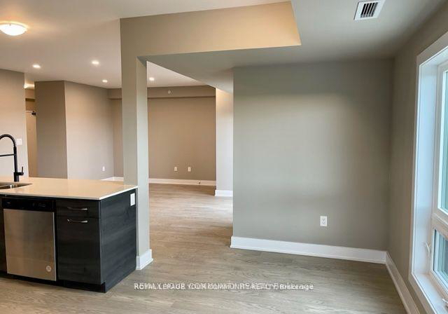 8-culinary-lane-barrie-ontario-s12894582