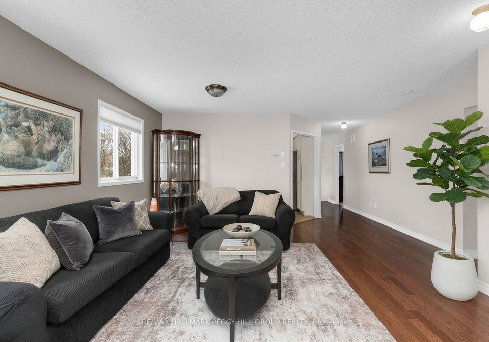 114-mapleton-avenue-barrie-ontario-s12895816