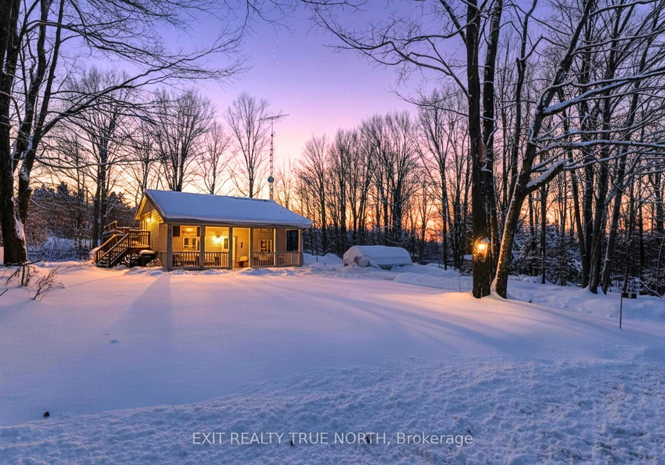 8-robin-court-tiny-ontario-s12896442