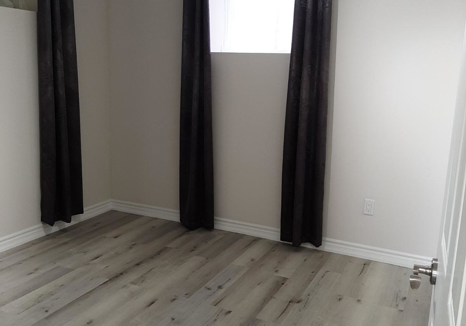 32-ryan-court-barrie-ontario-s12896836
