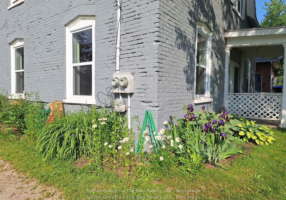 215-cedar-st-street-clearview-ontario-s12897120