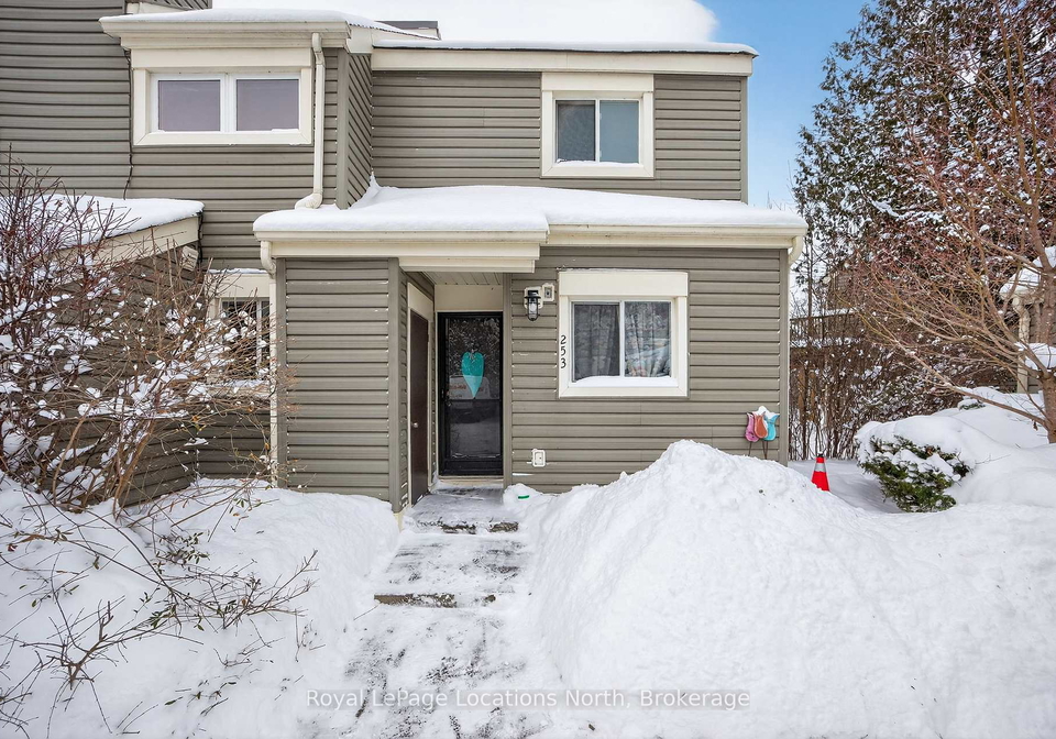 13-harbour-street-w-collingwood-ontario-s12897280