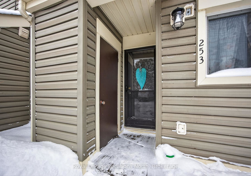 13-harbour-street-w-collingwood-ontario-s12897280
