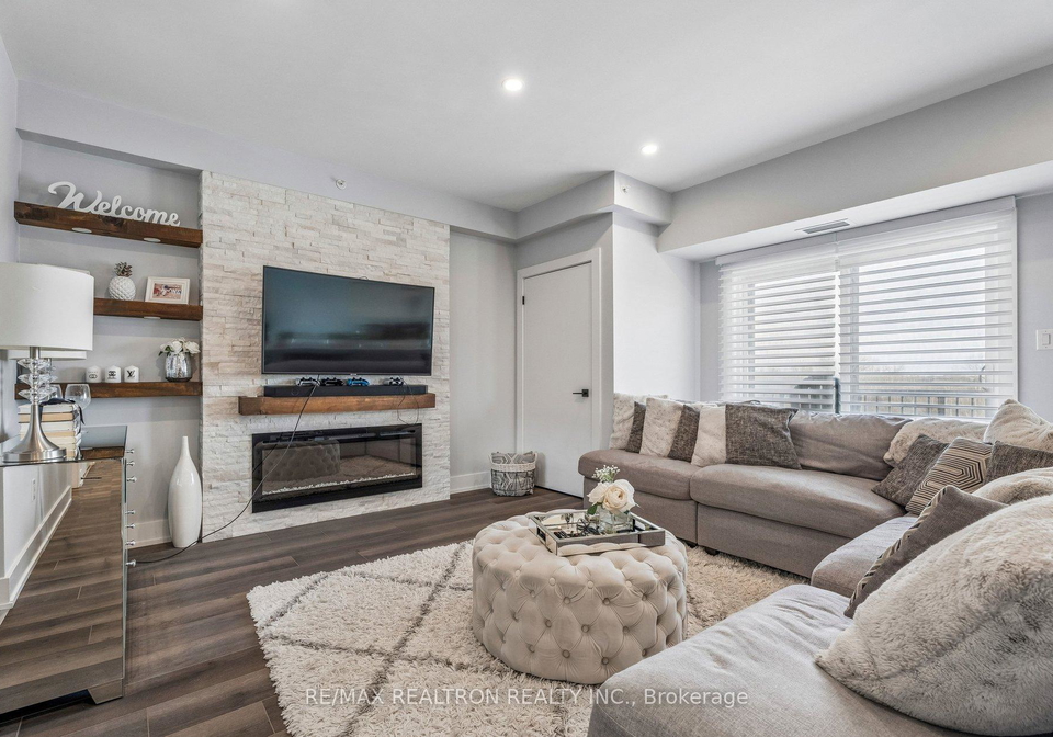 10-culinary-lane-barrie-ontario-s12899584