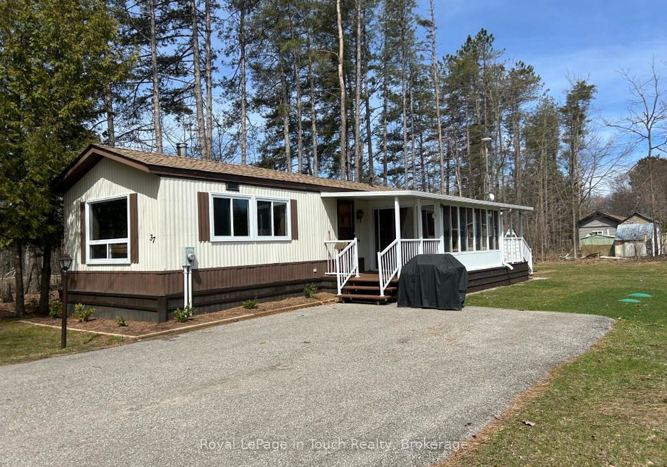 5263-elliott-side-road-tay-ontario-s12899952