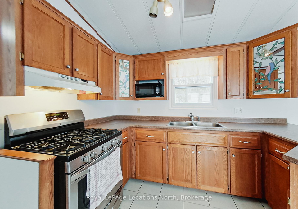 24-prince-charles-avenue-n-springwater-ontario-s12901452