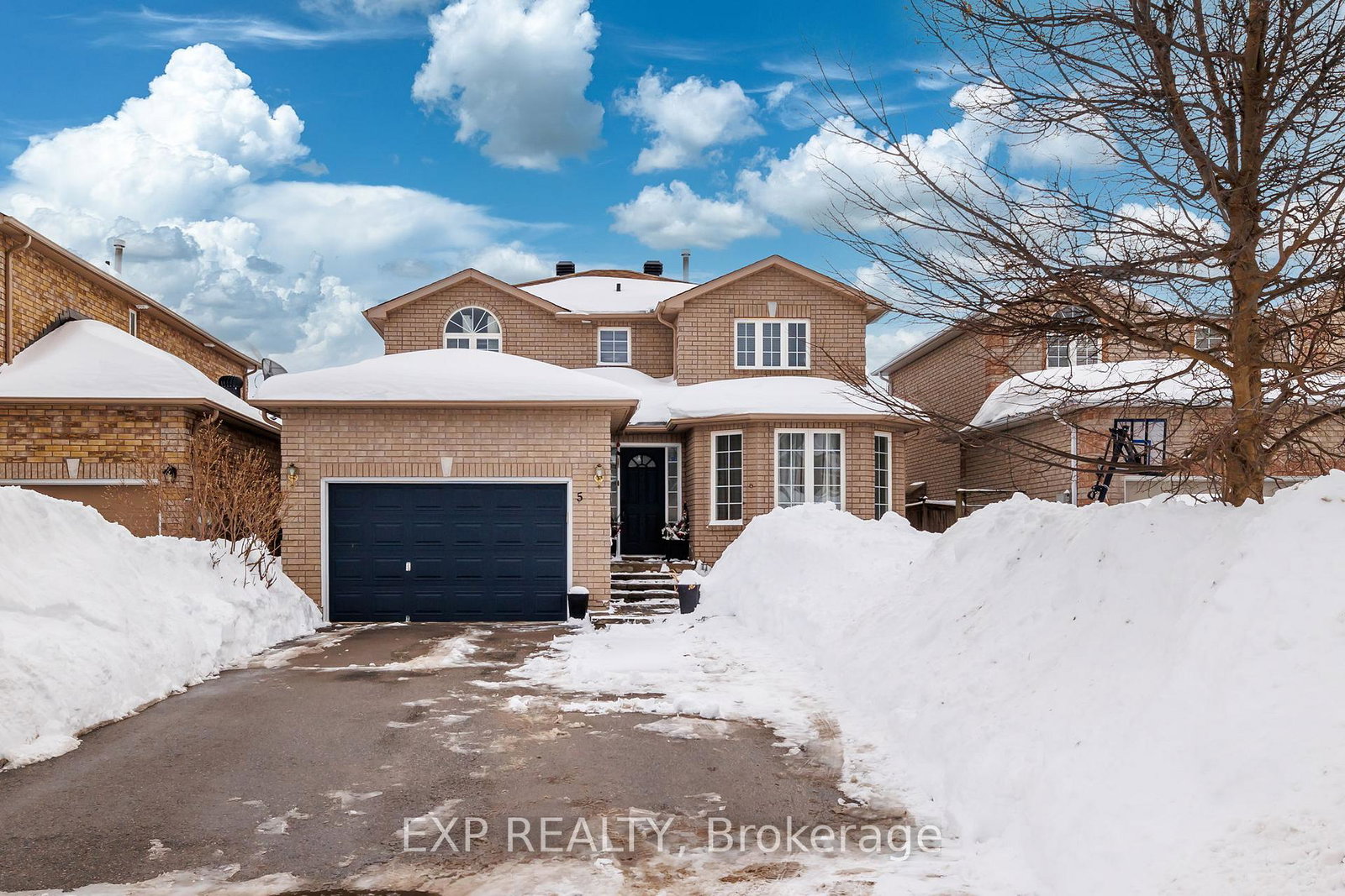5-sun-king-crescent-barrie-ontario-s12903954