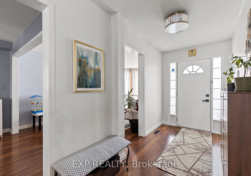 5-sun-king-crescent-barrie-ontario-s12903954
