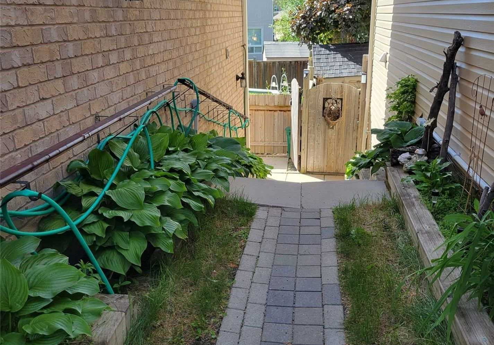 86-diana-way-barrie-ontario-s12909524