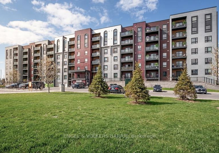 4-spice-way-barrie-ontario-s12914880
