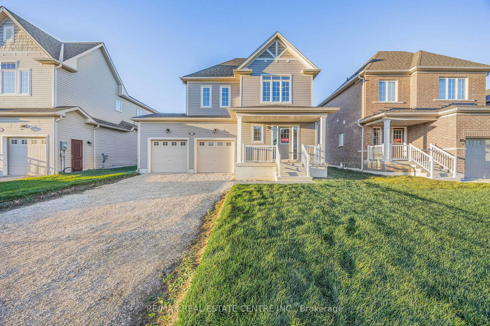 238-mckenzie-drive-clearview-ontario-s12915800
