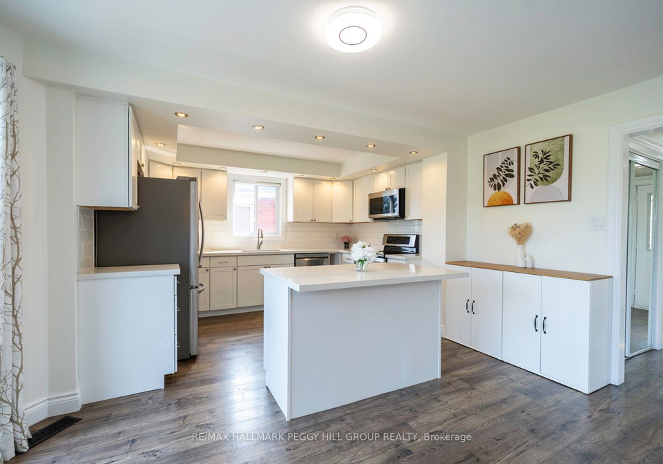 12-cuthbert-street-barrie-ontario-s12916322