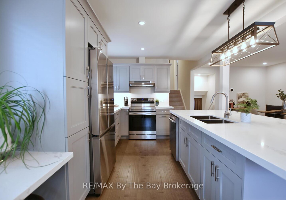 556-spruce-street-collingwood-ontario-s12918638
