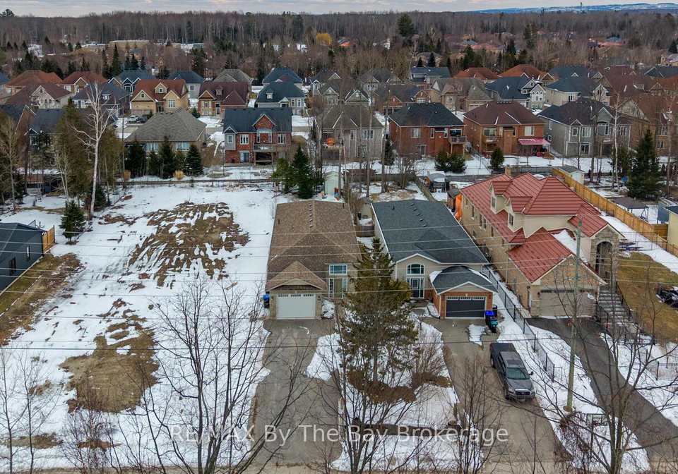 409-robinson-road-wasaga-beach-ontario-s12919798