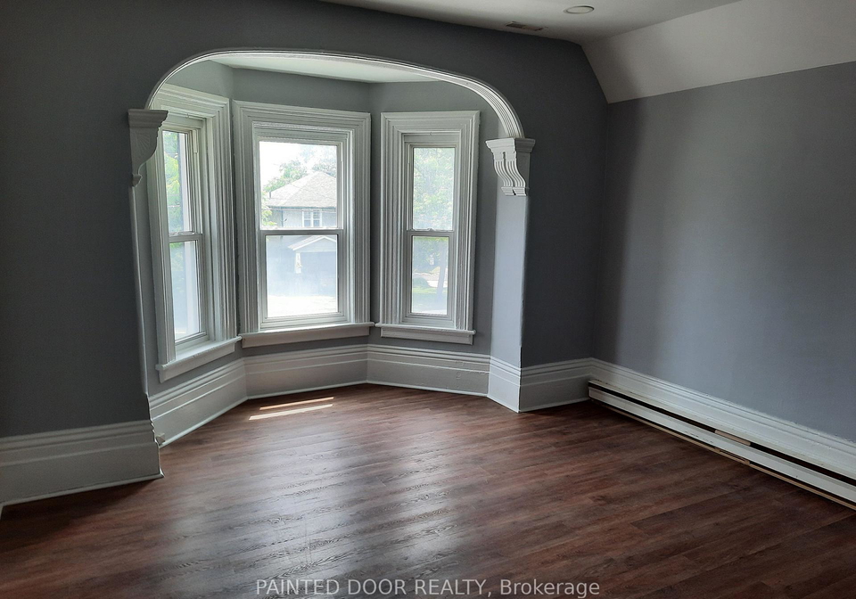 28-wellington-street-w-barrie-ontario-s12921356