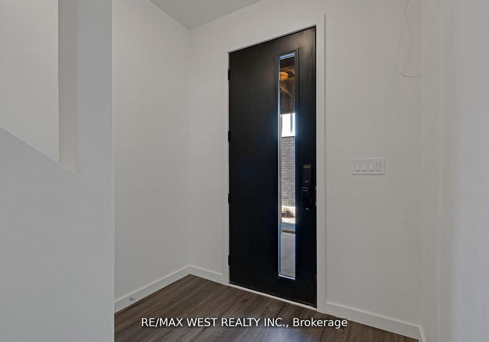 10-rainwater-lane-barrie-ontario-s12924064
