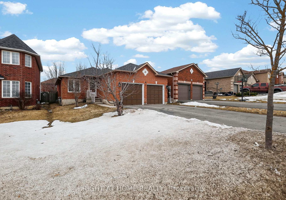 16-glenhill-drive-barrie-ontario-s12924866
