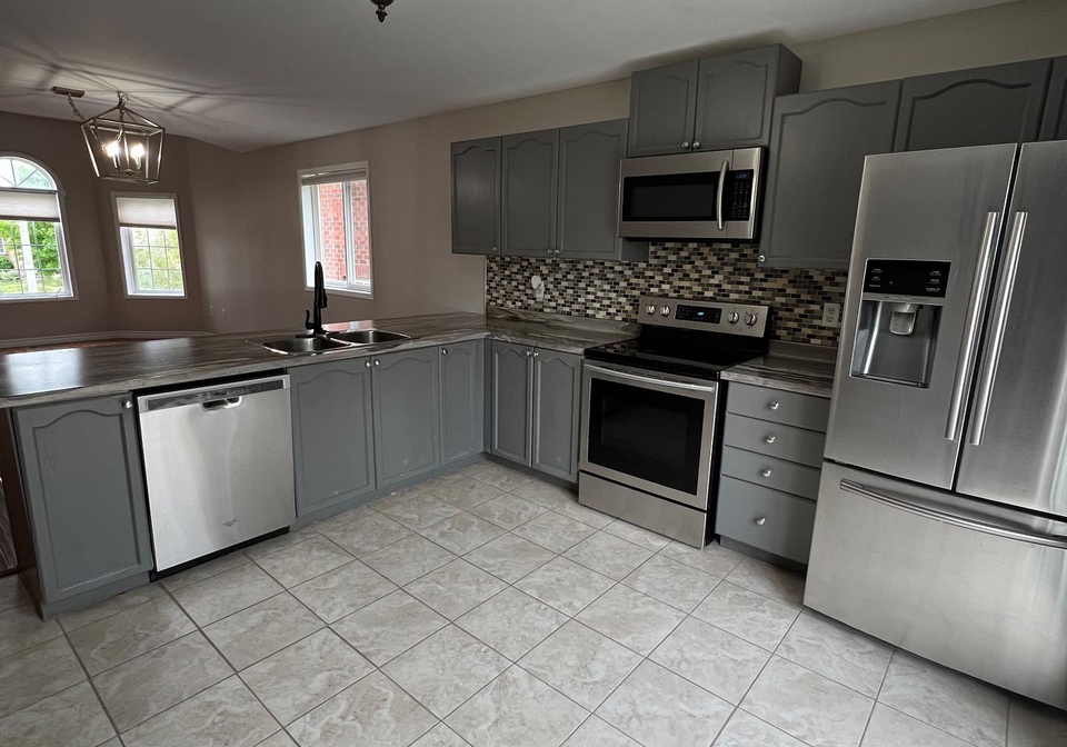 23-dunsmore-lane-barrie-ontario-s12926058