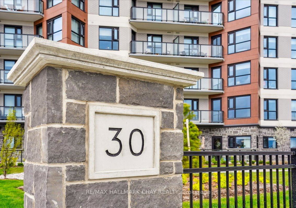 30-hanmer-street-w-barrie-ontario-s12926356