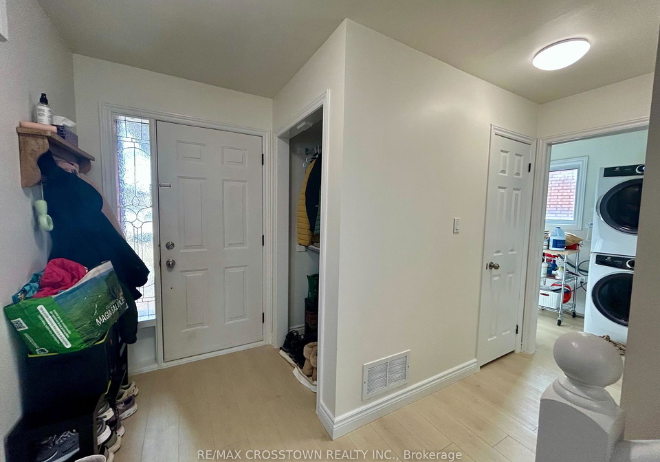 32-ryan-court-barrie-ontario-s12936514