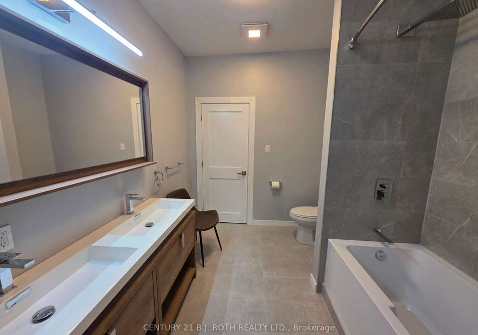 8albert-street-n-orillia-ontario-s12937846