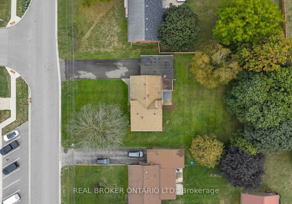 17-locke-avenue-clearview-ontario-s12939672