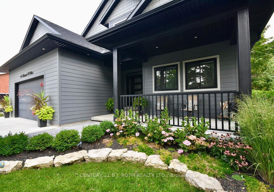 14-edward-street-w-clearview-ontario-s12939956
