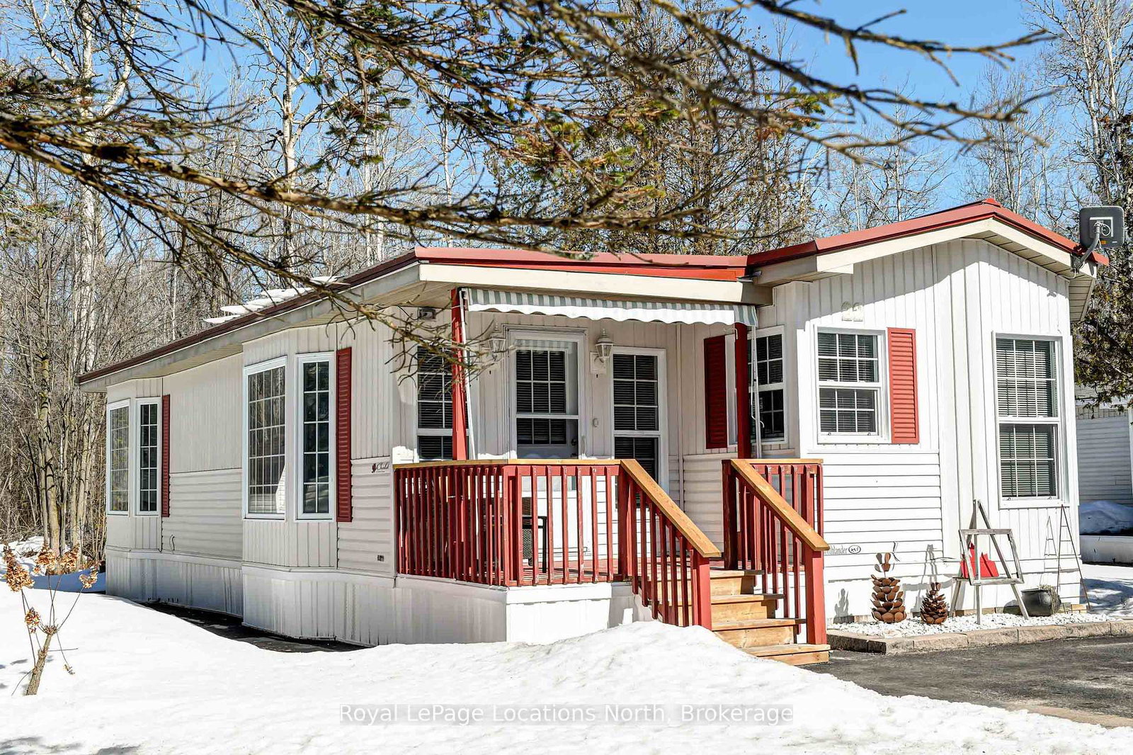 22-prince-charles-avenue-springwater-ontario-s12940126