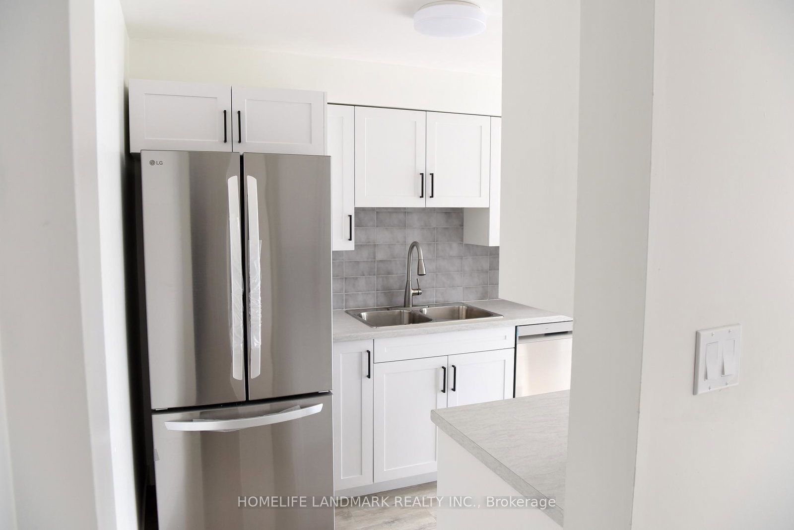 6-silver-maple-crescent-barrie-ontario-s12941386