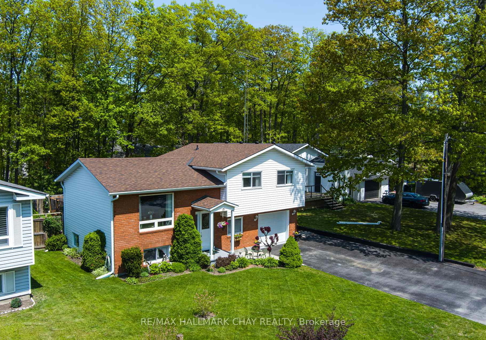 15-oaktree-court-wasaga-beach-ontario-s12943612