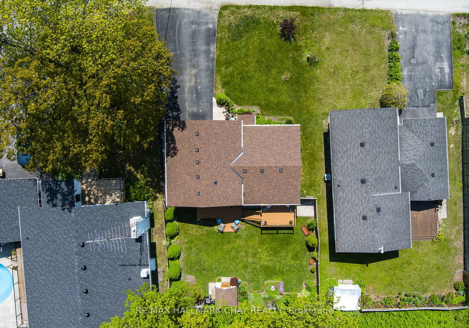 15-oaktree-court-wasaga-beach-ontario-s12943612