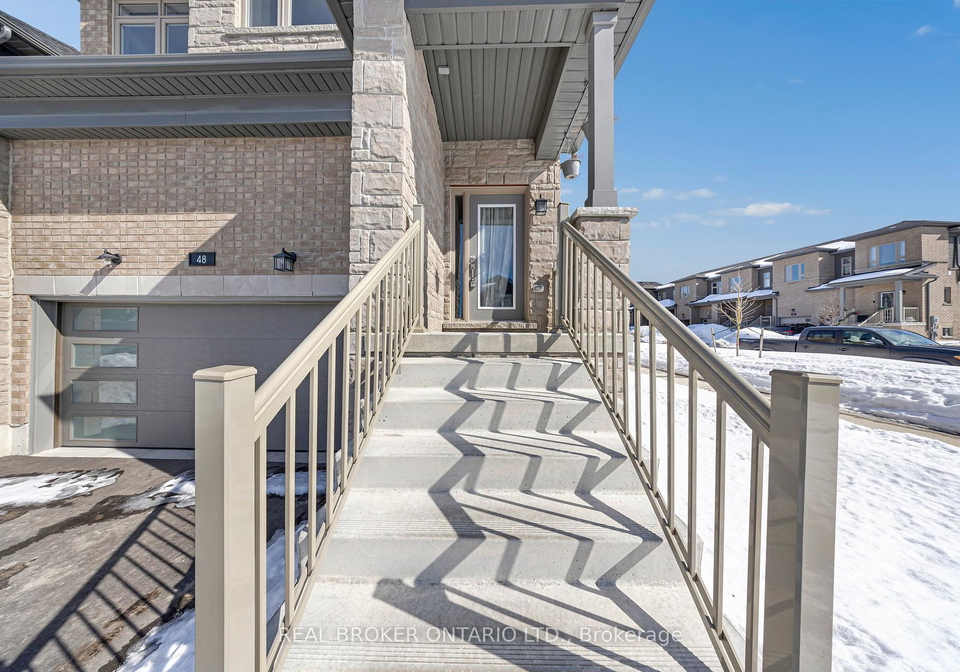 48-barnyard-trail-barrie-ontario-s12943690