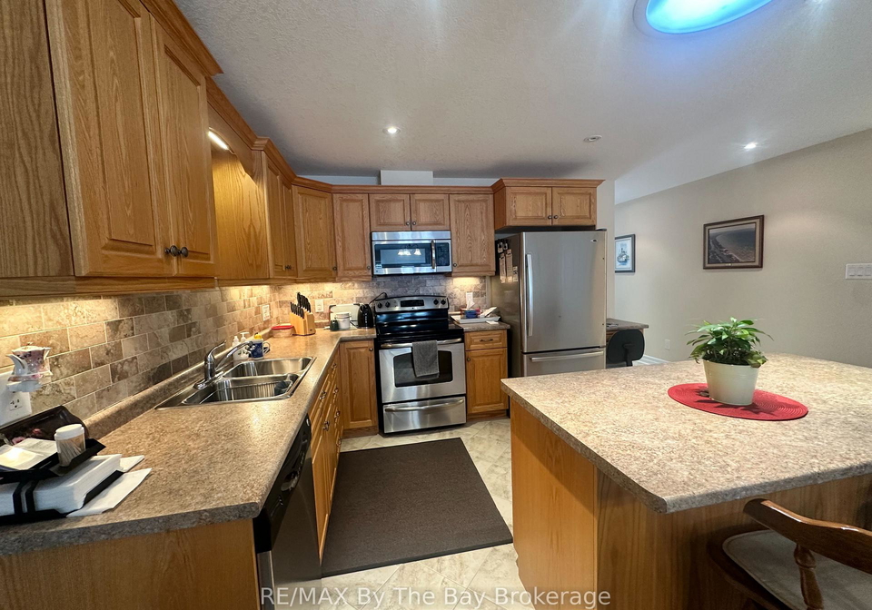 35-garden-grove-crescent-wasaga-beach-ontario-s12946976