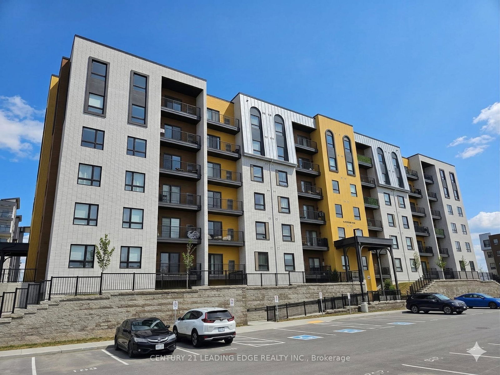 8-culinary-lane-barrie-ontario-s12948588