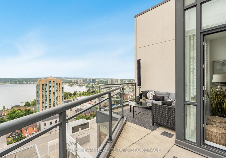 111-worsley-street-barrie-ontario-s12950214