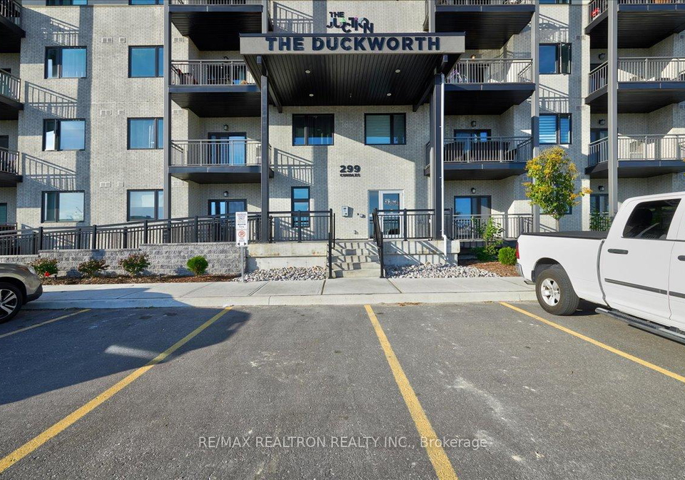 299-cundles-road-e-barrie-ontario-s12951644