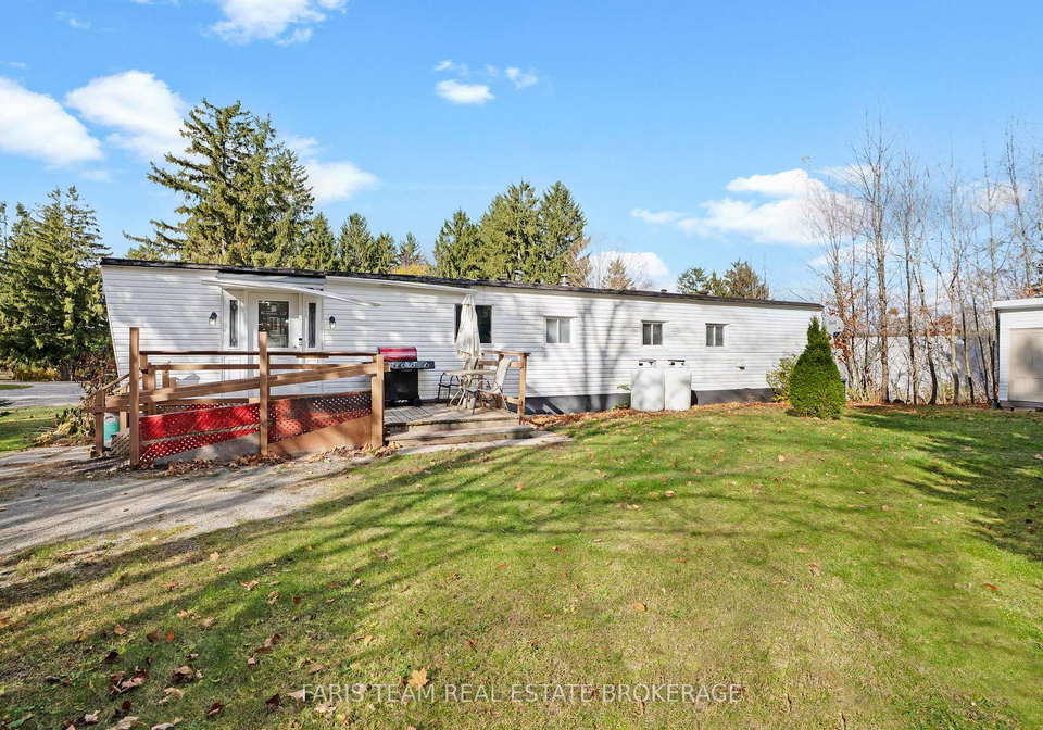 2235-ron-jones-road-e5-tay-ontario-s12952298